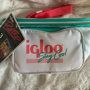 Igloo 3 can cooler Fanny pack. NWT